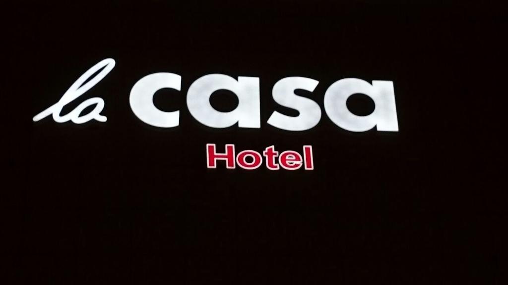 Lacasa Hotel Atyraū Exterior foto